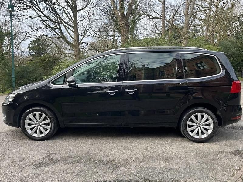 Used VW Sharan SEL 200 HP (147 kW) 2015 Black MPV