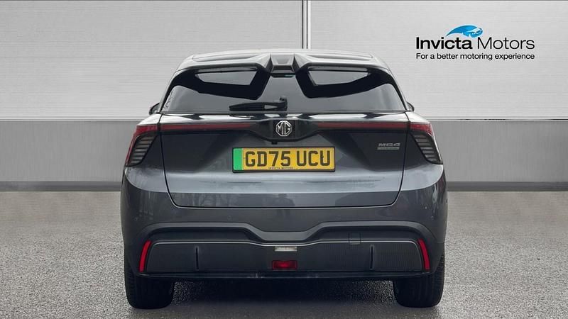 New MG MG4 EV Trophy 180 kW (245 HP) 2026 Grey Hatchback