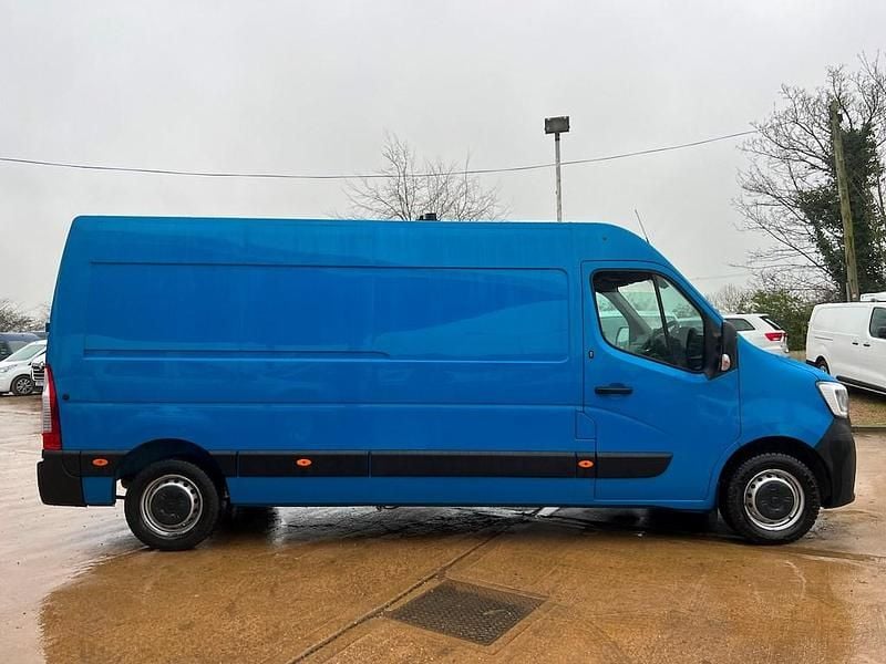 Used Renault Master Business 2021 Blue Van