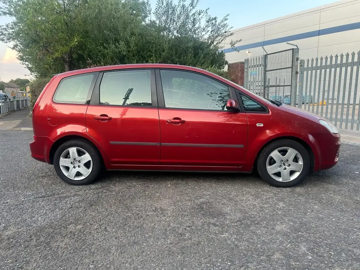 Used Ford C-MAX Style 100 HP (73 kW) 2008 Red MPV