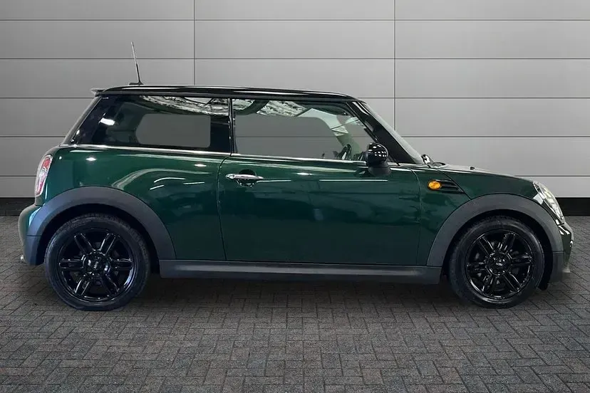 Used Mini Cooper Hatch 120 HP (88 kW) 2012 Green Hatchback