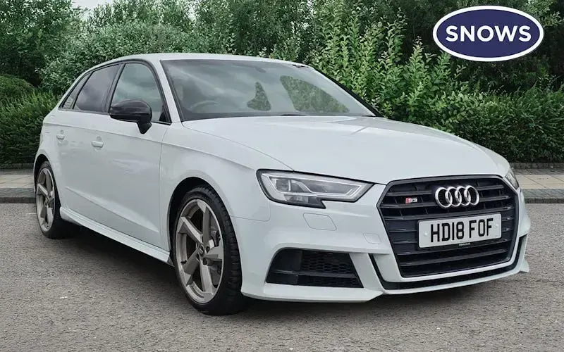 Second-hand Audi S3 Sportback Black Edition 310 CP (228 kW) 2018 Hatchback