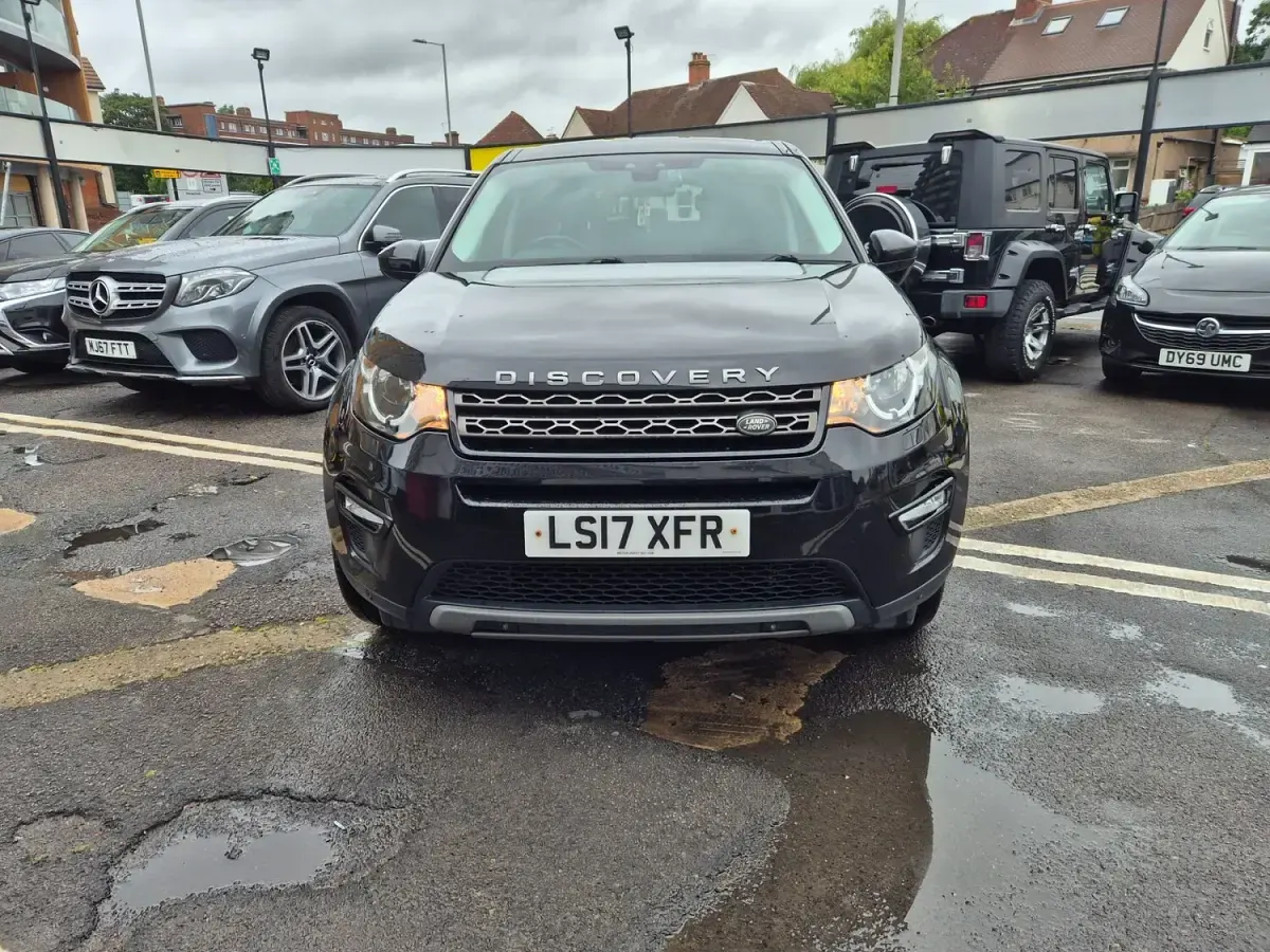 Used Land Rover Discovery Sport SE 2017 Black SUV
