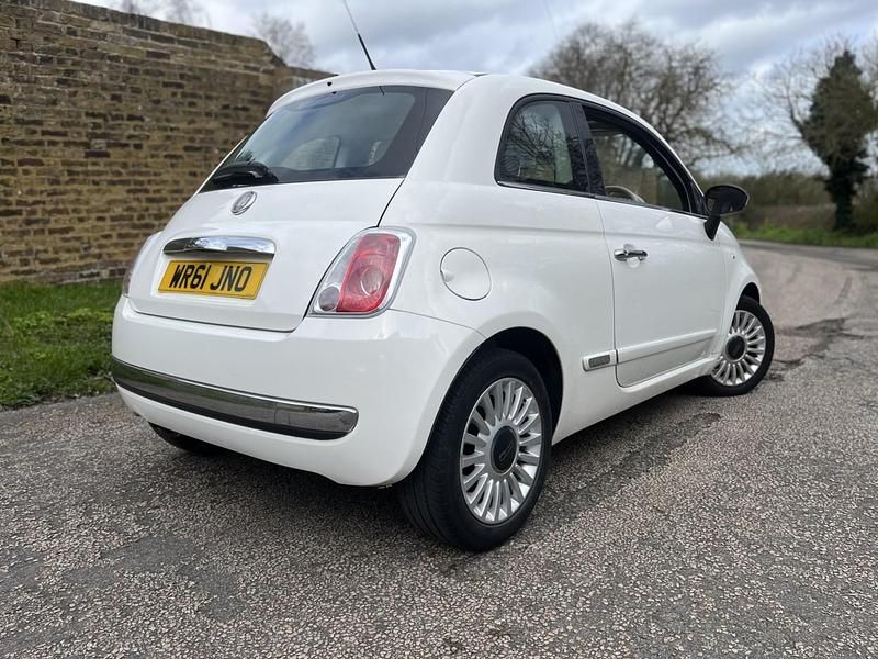 Used Fiat 500 Lounge 69 HP (50 kW) 2011 White Hatchback