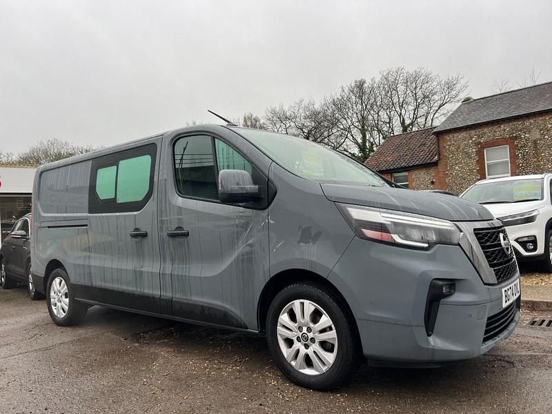 Used Nissan Primastar Tekna 150 HP (110 kW) 2024 Grey MPV