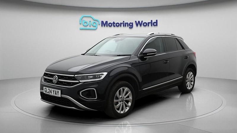 Used VW T-Roc Style 150 HP (110 kW) 2024 Black SUV