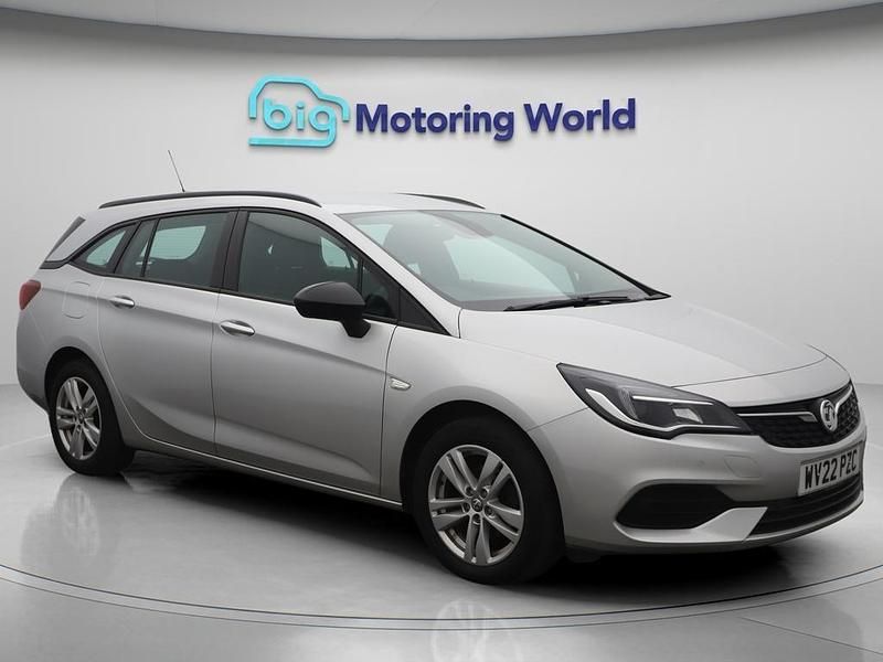 Silver Used 2022 Vauxhall Astra Business Edition Estate | £11,000 (Good price) - Image 1/4