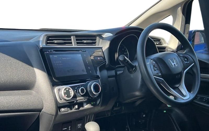 Second-hand Honda Jazz SE 102 CP (75 kW) 2020 Hatchback