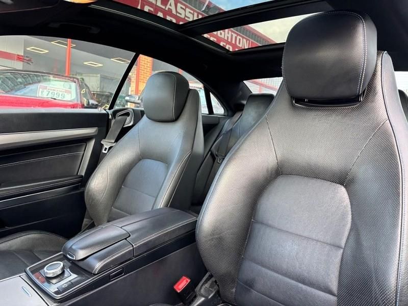 Begagnad Mercedes E220 AMG line 2016 Vit Sportkupé