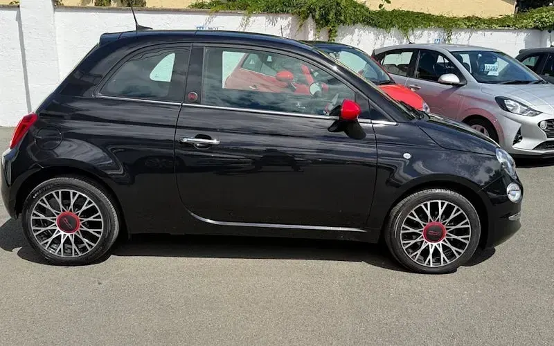 Used Fiat 500 Red 69 HP (50 kW) 2022 Crossover black with red detail Hatchback