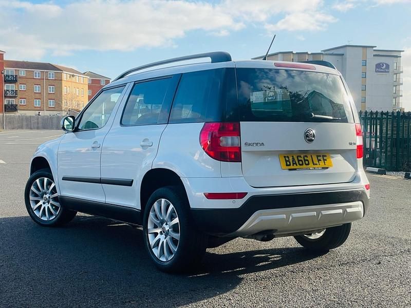 Used Skoda Yeti SE 2017 White SUV