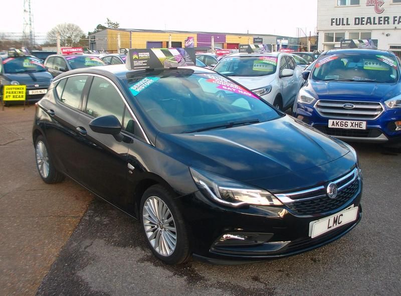 Used Vauxhall Astra Elite 150 HP (110 kW) 2016 Black Hatchback