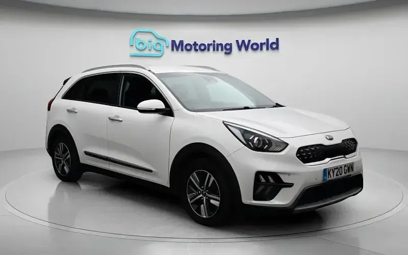 Used Kia Niro 141 HP (103 kW) 2020 White SUV