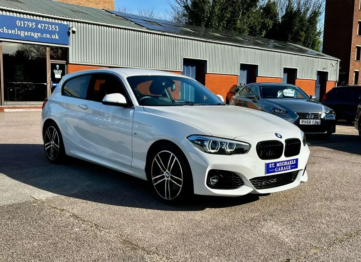 Używany BMW 118 Efficient Dynamics 2019 Biały Hatchback
