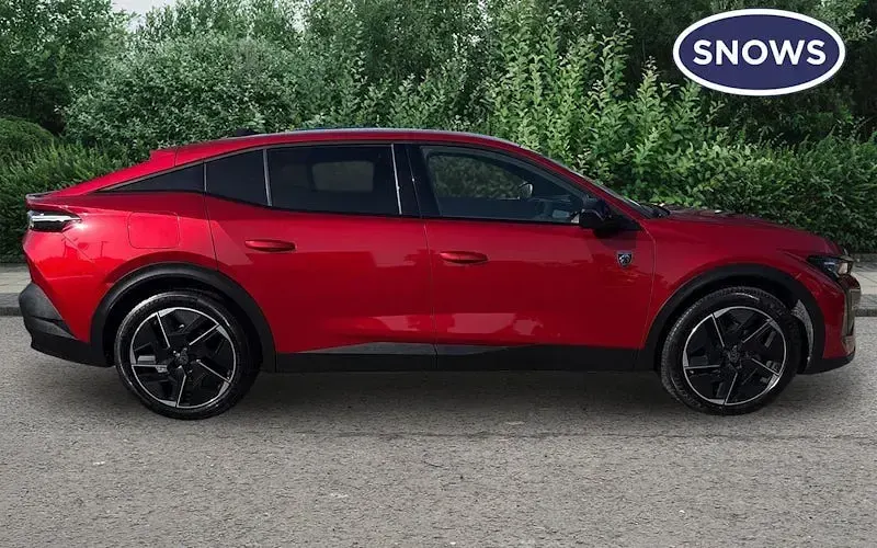 Usado Peugeot 408 GTi 131 CV (96 kW) 2024 Rojo SUV