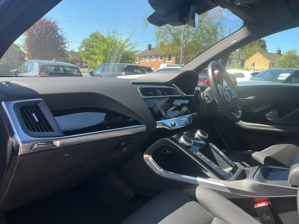 Begagnad Jaguar I-Pace 294 kW (400 HK) 2020 Röd SUV