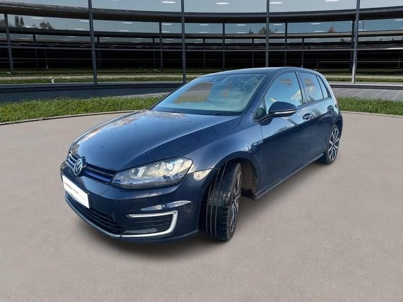 Blue Used 2016 VW Golf VII GTE Hatchback | £11,945 (Fair price) - Image 1/1