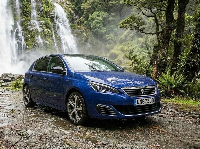 Used Peugeot 308 GT 180 HP (132 kW) 2017 Blue Hatchback