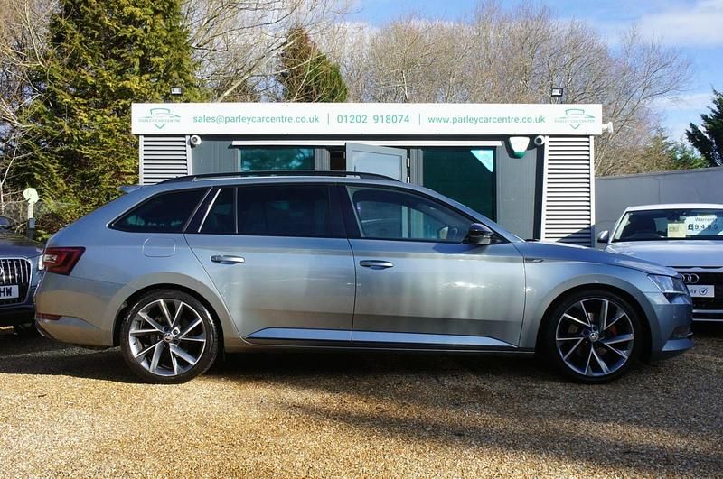 Used Skoda Superb SportLine 150 HP (110 kW) 2019 Grey Estate
