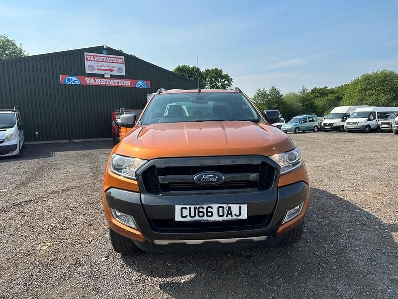 Used Ford Ranger Wildtrack 200 HP (147 kW) 2016 Orange Pickup