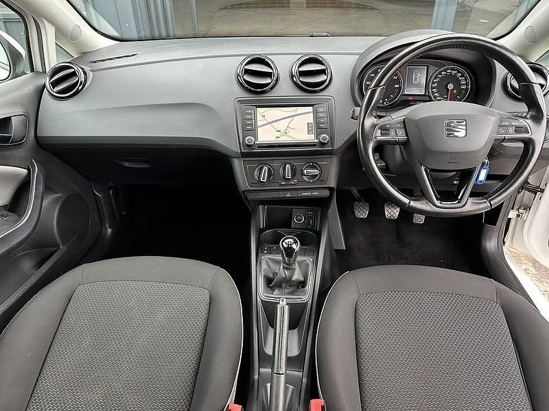 Used Seat Ibiza SE Technology 2016 White Hatchback