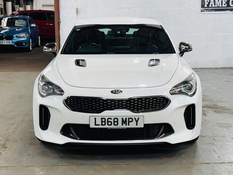 Used Kia Stinger GT-Line 197 HP (144 kW) 2019 White Hatchback