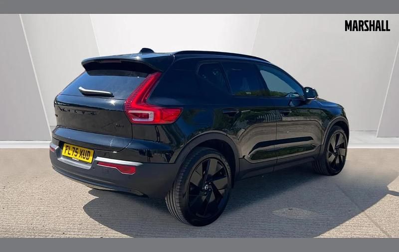 Used Volvo XC40 Plus 161 HP (118 kW) 2025 Black SUV