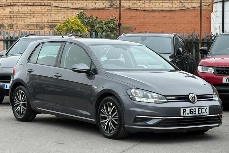 Used VW Golf VII SE 130 HP (95 kW) 2018 Grey Hatchback