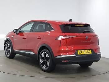 Begagnad Renault Symbioz Techno 140 HK (102 kW) 2025 Röd SUV