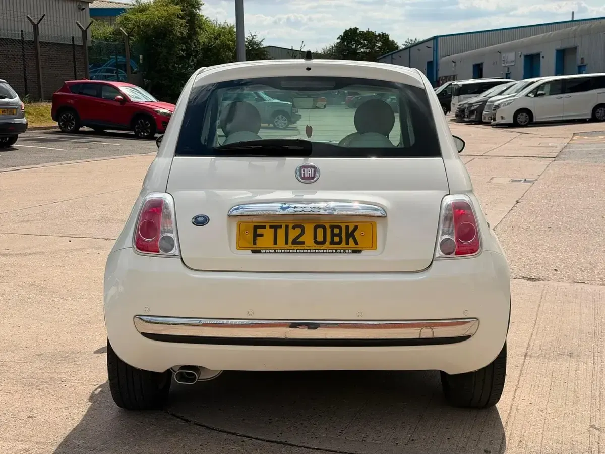 Used Fiat 500 Lounge 69 HP (50 kW) 2012 White Hatchback