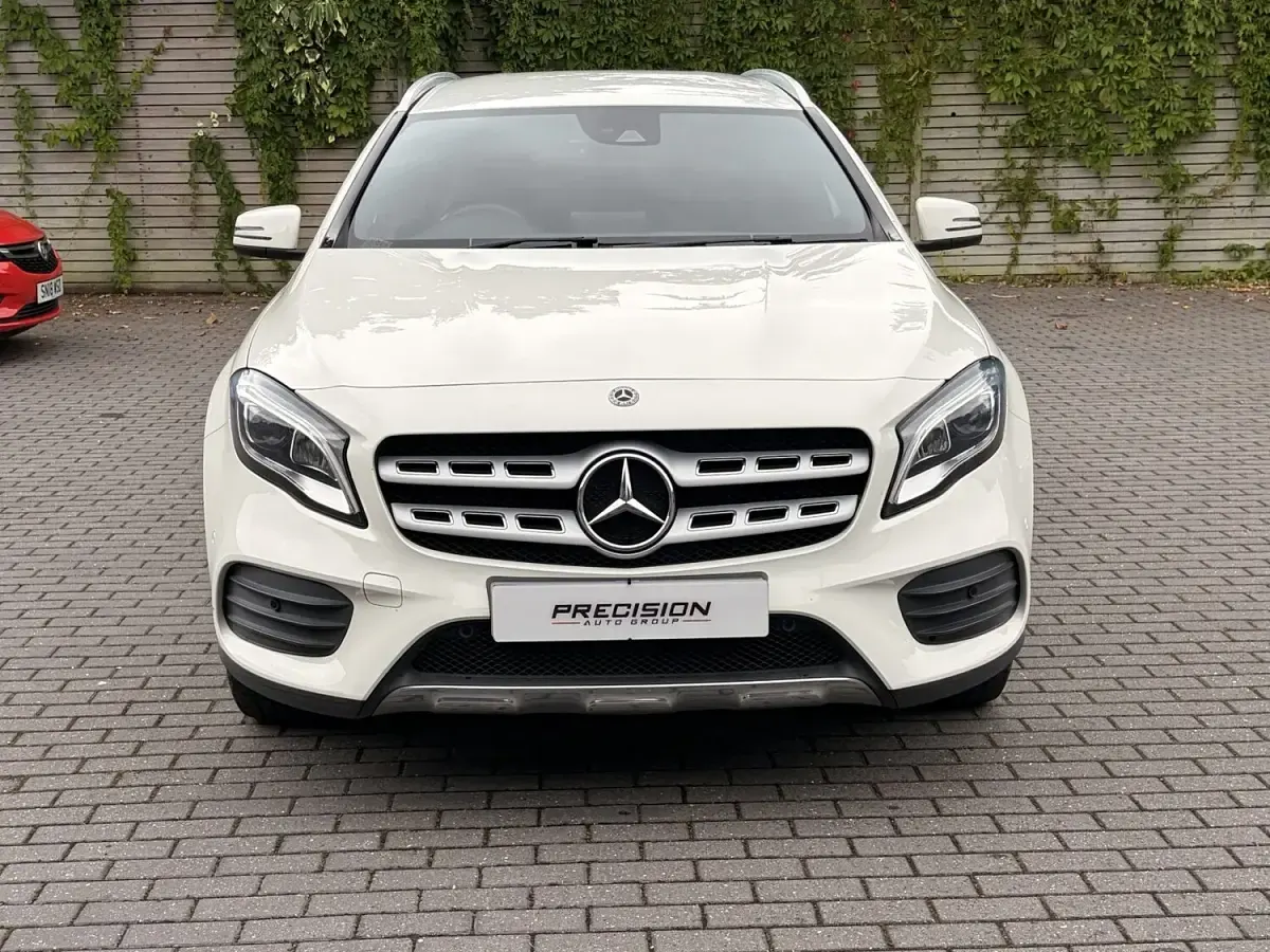 Used Mercedes GLA220 AMG line 170 HP (125 kW) 2018 White SUV