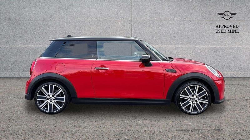 Used Mini Cooper Exclusive 134 HP (98 kW) 2023 Red Hatchback