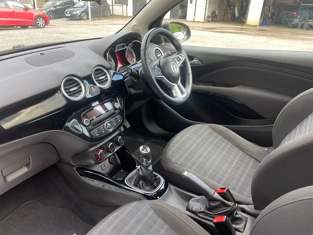 Used Vauxhall Adam Glam 100 HP (73 kW) 2014 Purple Hatchback