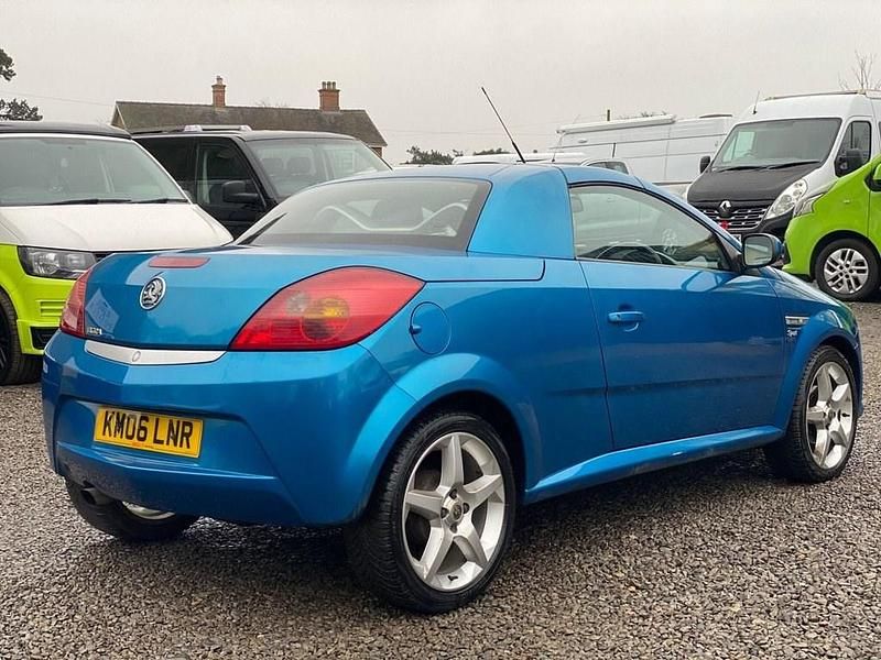 Second-hand Vauxhall Tigra Sport 2006 Albastru Cabrio