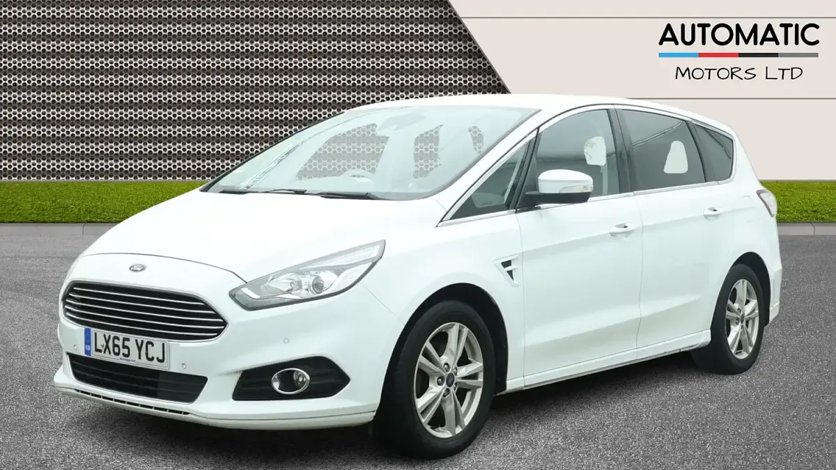 Used Ford S-MAX Titanium 2015 White MPV