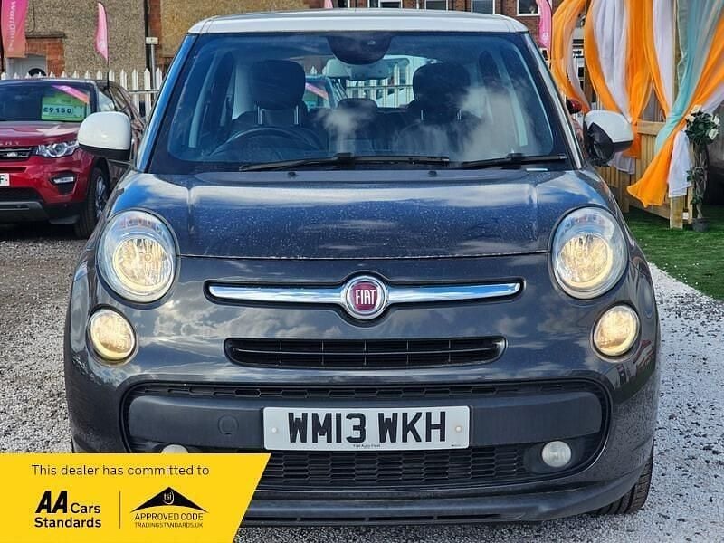 Used Fiat 500L Lounge 85 HP (62 kW) 2013 Grey/white MPV