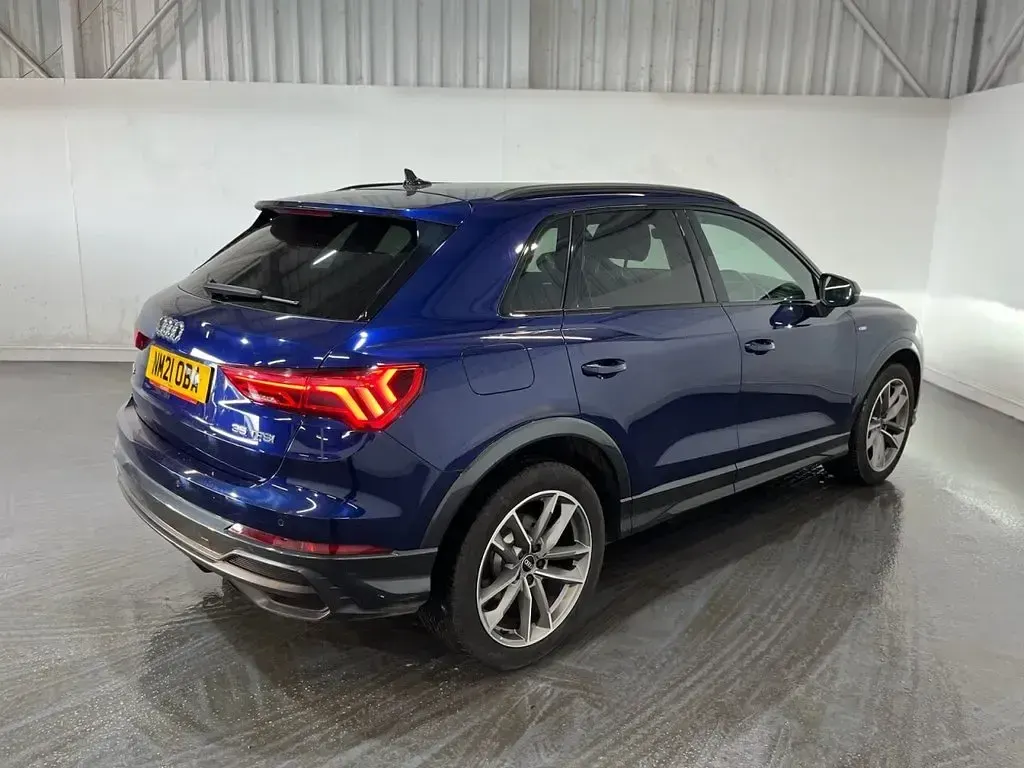 Used Audi Q3 Black Edition 150 HP (110 kW) 2021 Blue SUV
