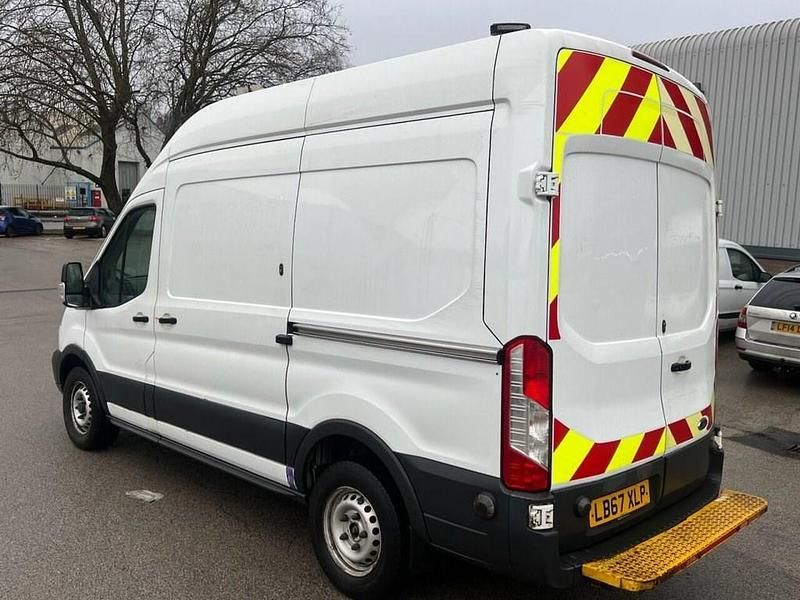 Used Ford Transit 130 HP (95 kW) 2018 White Van
