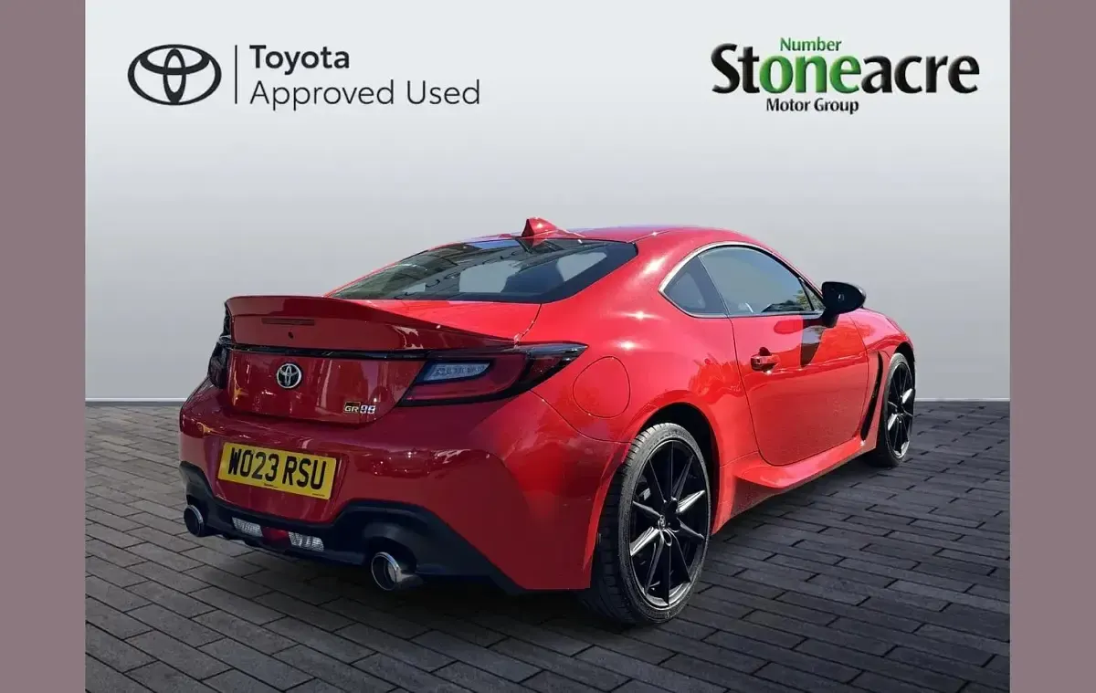 Used Toyota GR86 234 HP (172 kW) 2023 Red Coupe