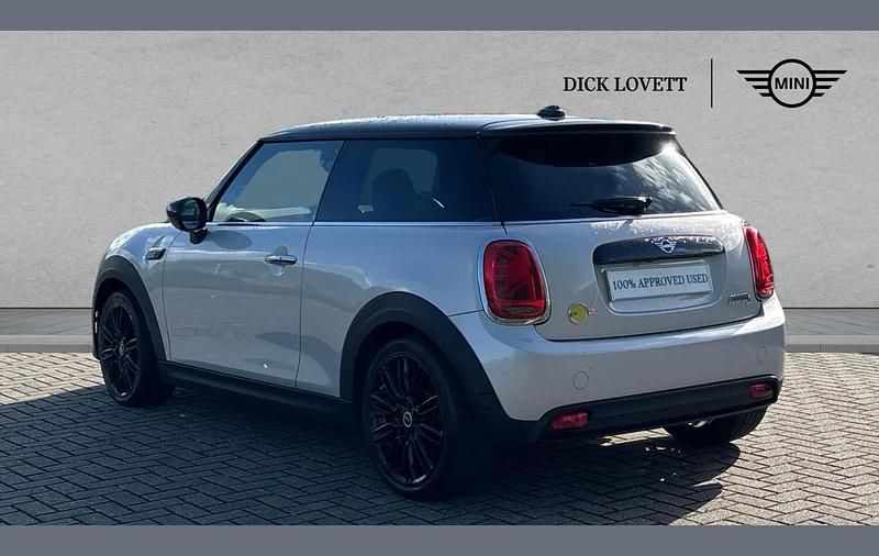 Używany Mini Cooper S Level 2 135 kW (184 KM) 2022 Srebrny Hatchback