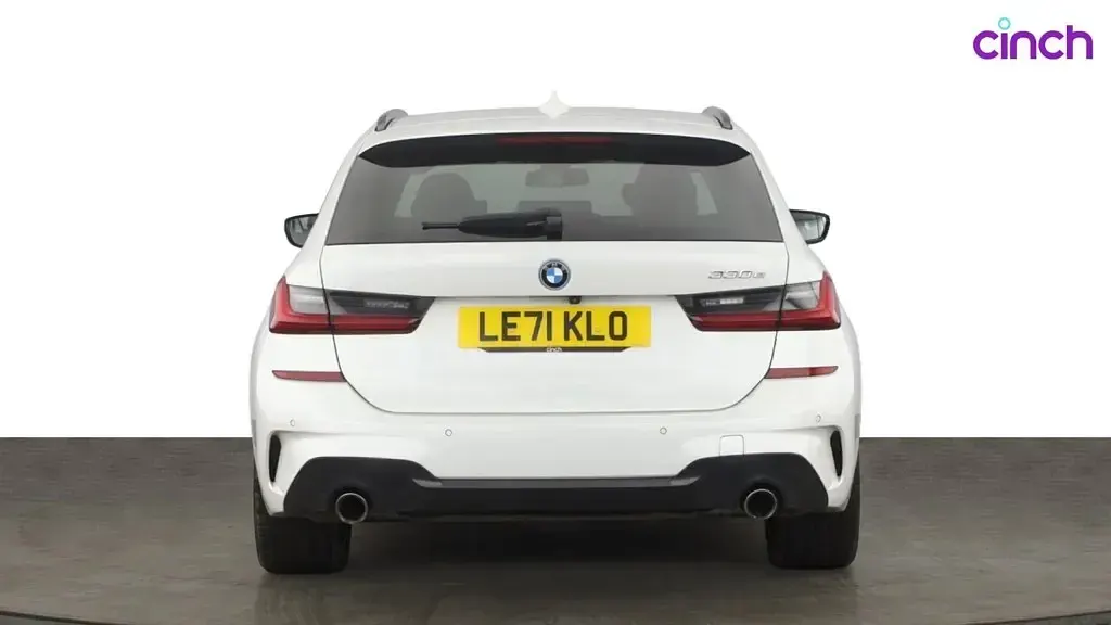 Used BMW 330e M Sport 292 HP (214 kW) 2022 White Estate