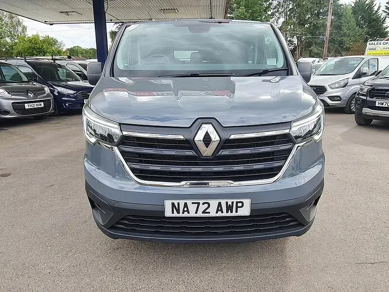 Used Renault Trafic Business 2023 Grey MPV