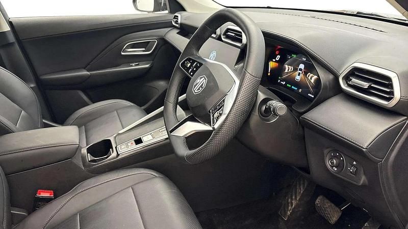 Grey Used 2025 MG ZS Trophy SUV | £19,740 (Fair price) - Image 1/3