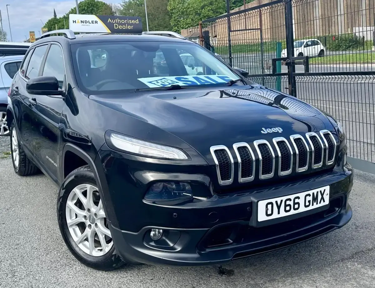 Usado Jeep Cherokee Longitude 140 CV (102 kW) 2016 Negro SUV