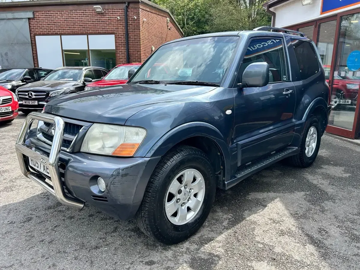 Used Mitsubishi Shogun 168 HP (123 kW) 2007 Grey SUV