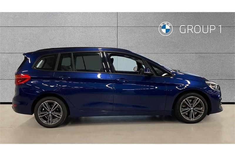 Used BMW 220 Sport Line 192 HP (141 kW) 2019 Blue Estate