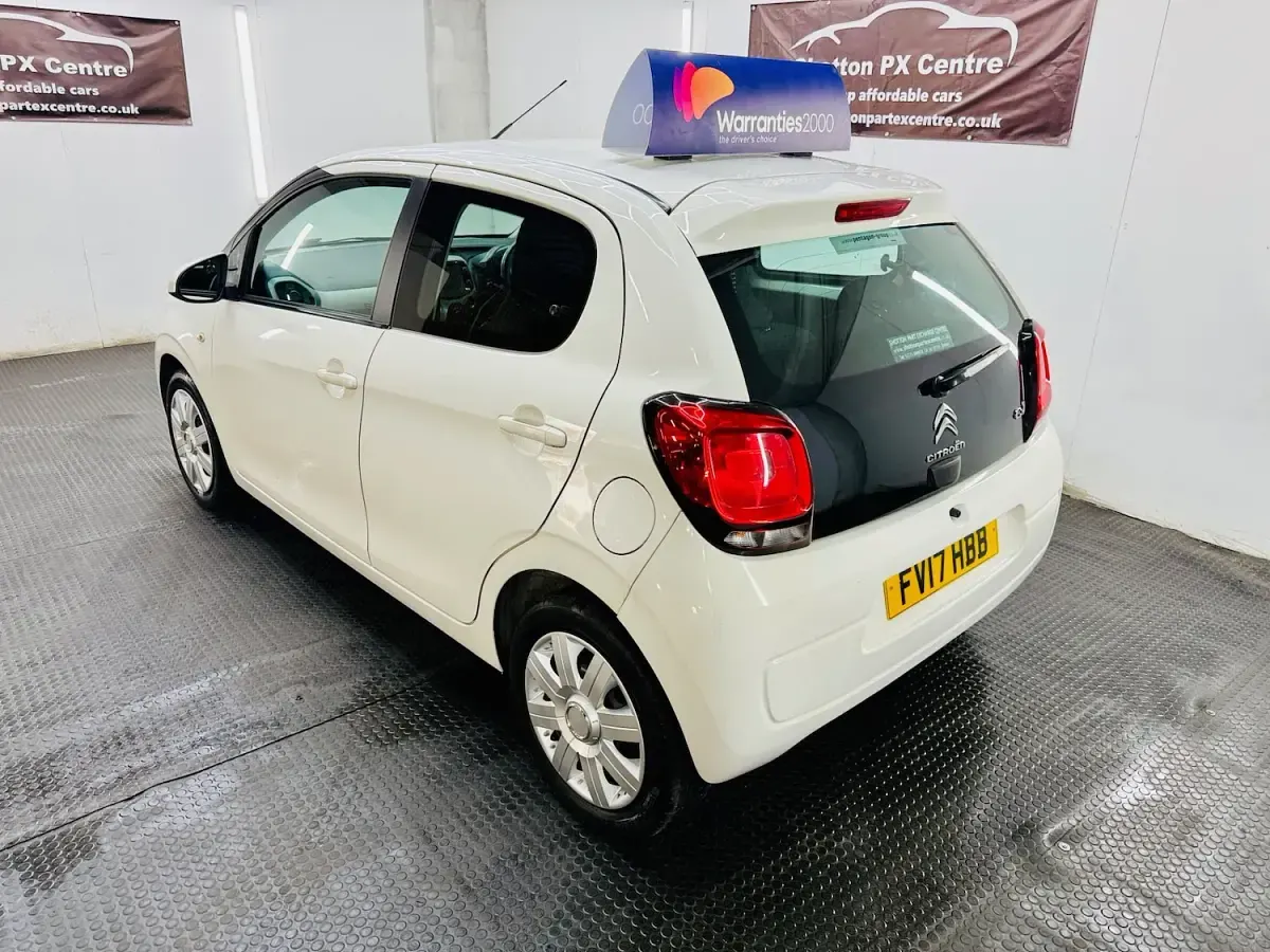 Used Citroën C1 Feel 82 HP (60 kW) 2017 White Hatchback