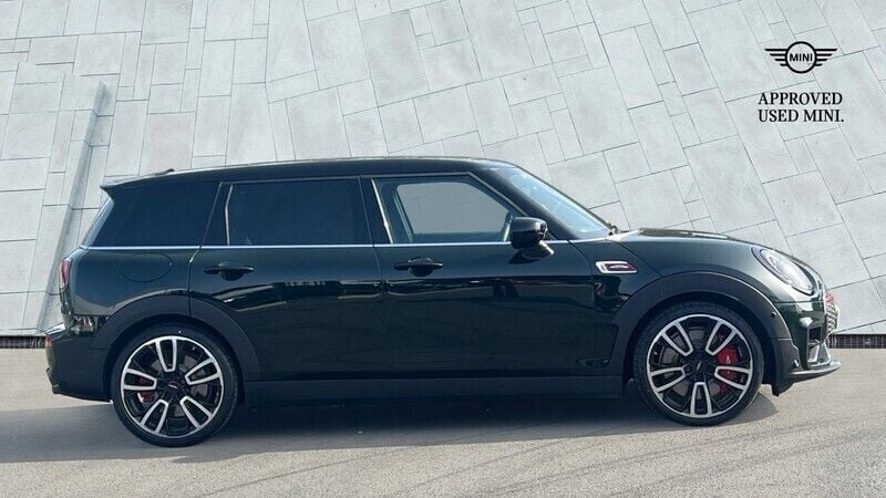 Used Mini John Cooper Works Clubman 306 HP (225 kW) 2022 Green Estate
