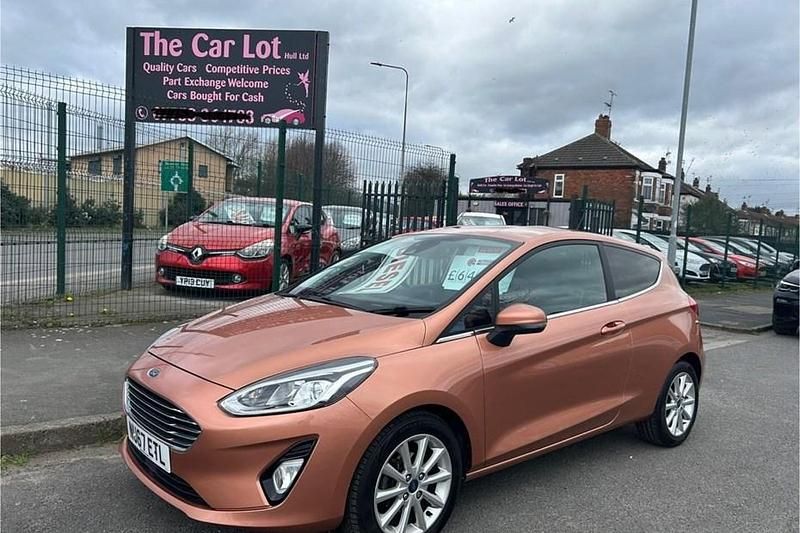 Used Ford Fiesta Titanium 120 HP (88 kW) 2017 Bronze Hatchback