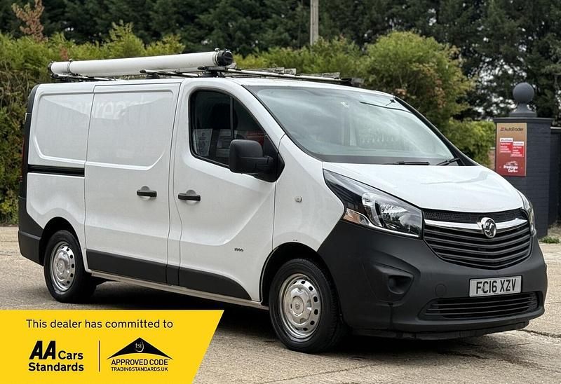 White Used 2016 Vauxhall Vivaro S Van | £7,990 (Good price) - Image 1/2